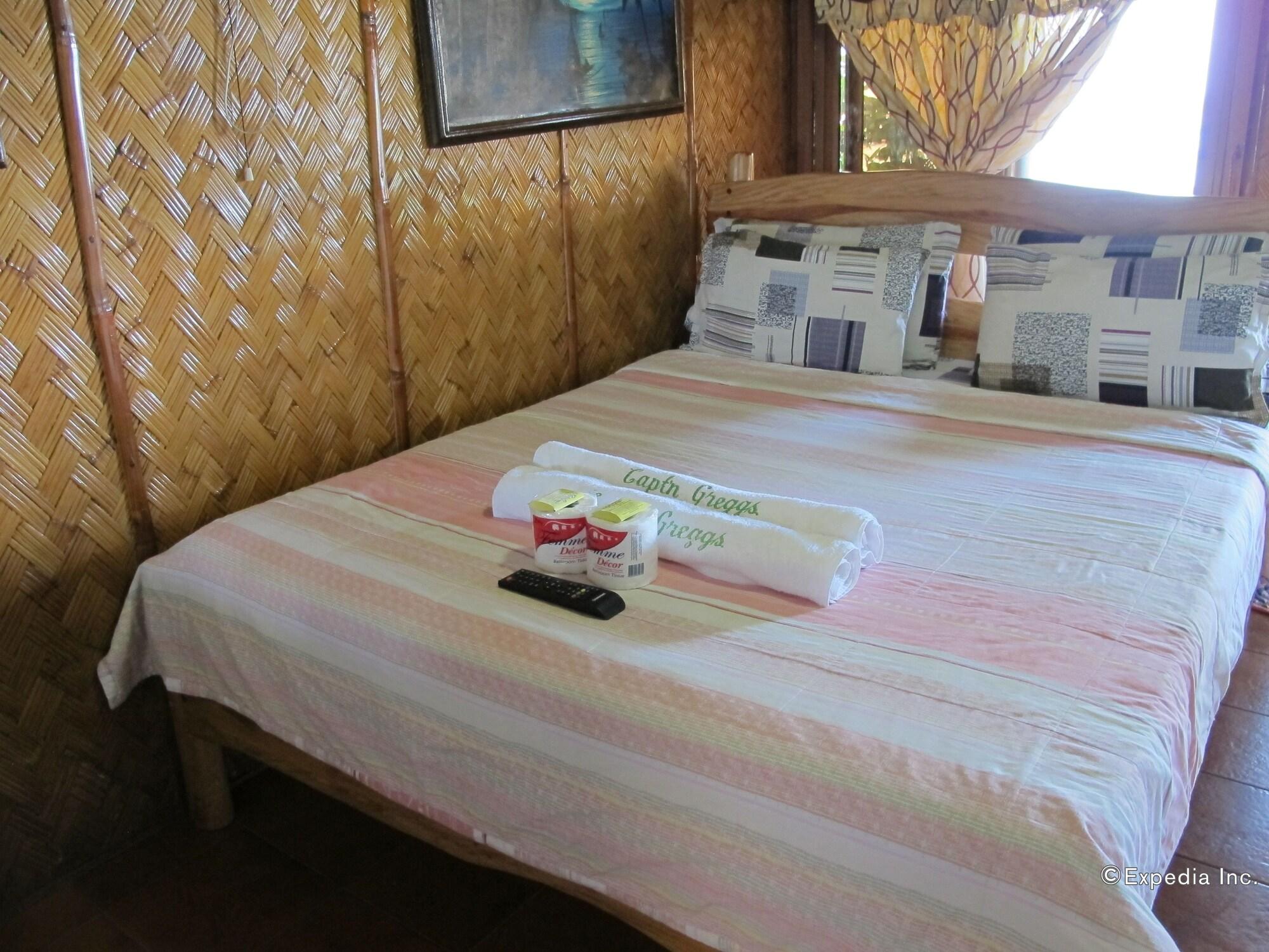 Captngreggs Dive Resort Puerto Galera Εξωτερικό φωτογραφία