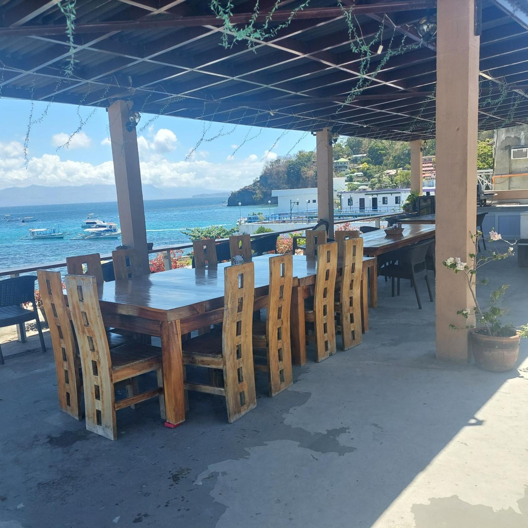 Captngreggs Dive Resort Puerto Galera Εξωτερικό φωτογραφία