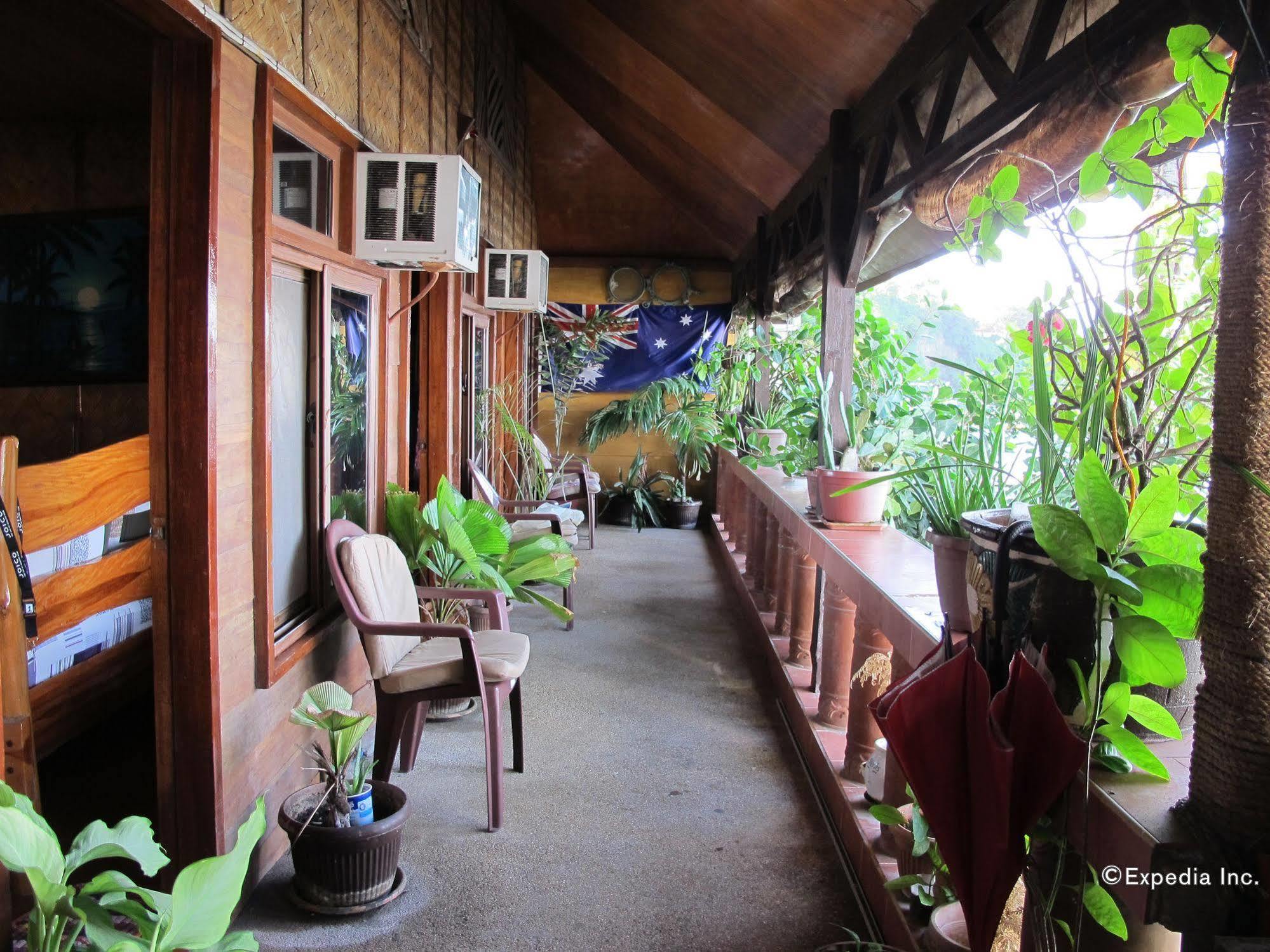 Captngreggs Dive Resort Puerto Galera Εξωτερικό φωτογραφία